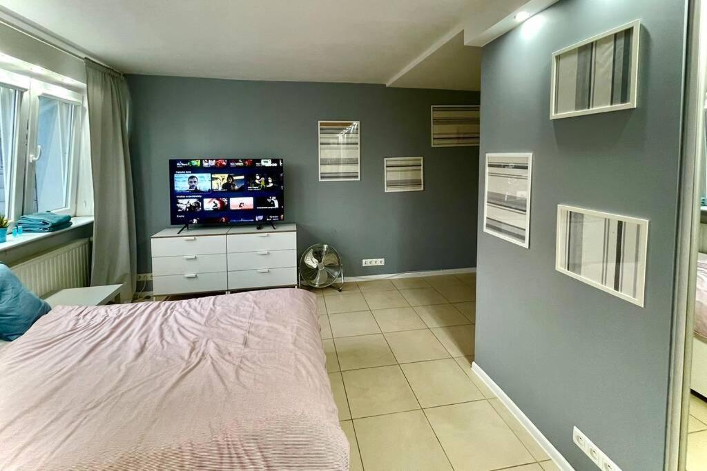 Gold 3 Metro X2 Wifi 300 Mbs 60'Tv Netflix Hbo Appletv+ Apartman Varsó Kültér fotó